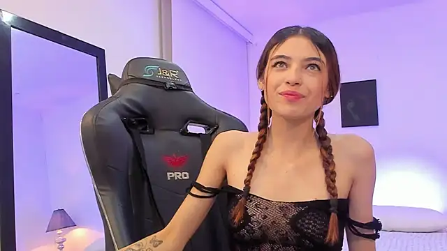 sofiarouge online show from 11.27.25