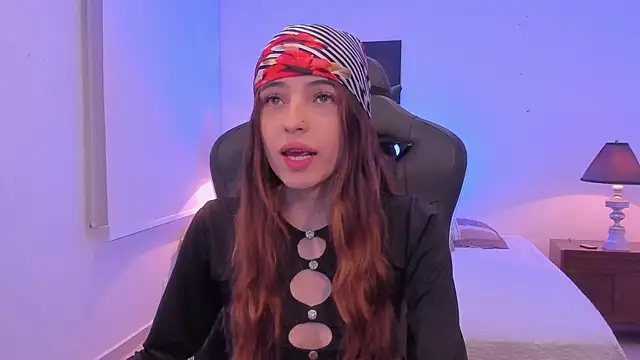 sofiarouge online show from 12.16.25