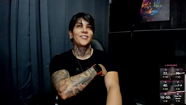 ZhoeStrong online show from 11.14.25