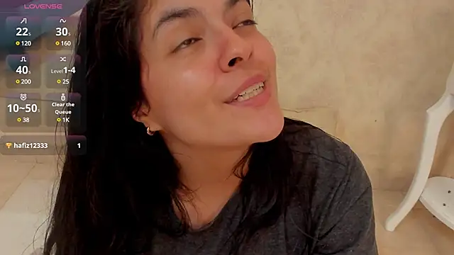Snapshot of sofiaclauss chatting on 02.06.25 sofiaclauss online show from 02.06.25