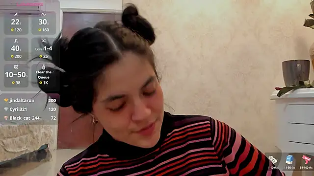 Snapshot of sofiaclauss chatting on 02.19.25 sofiaclauss online show from 02.19.25