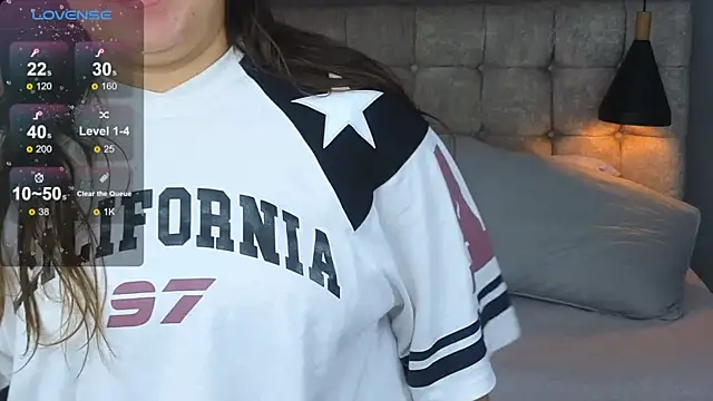 Laia and Aloby online show from 12.15.25