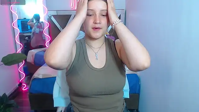 Snapshot of Krysstal_tay chatting on 12.20.24 Krysstal tay online show from 12.20.24