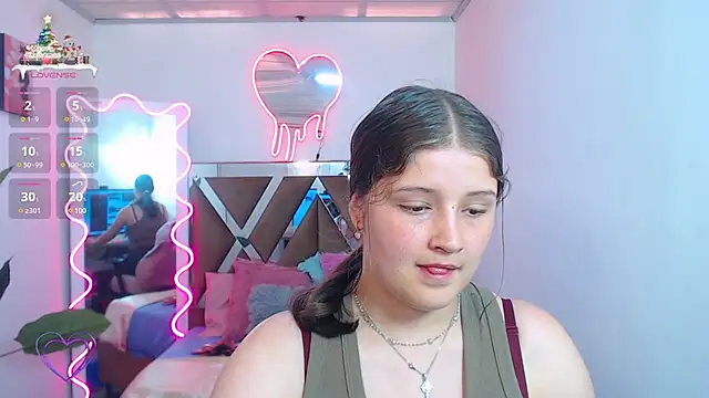 Snapshot of Krysstal_tay chatting on 12.20.24 Krysstal tay online show from 12.20.24