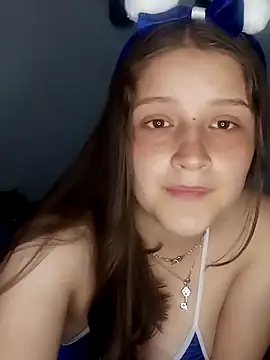 Snapshot of Krysstal_tay chatting on 12.24.24 Krysstal tay online show from 12.24.24