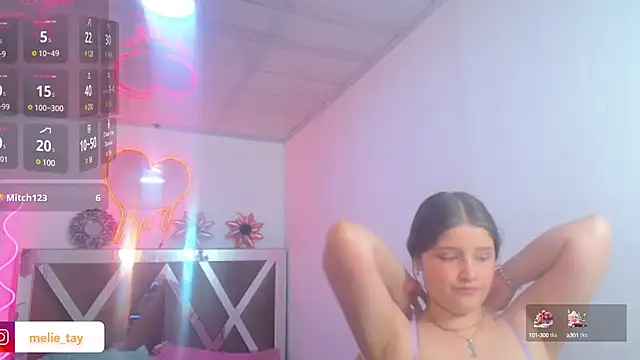 Snapshot of Krysstal_tay chatting on 12.28.24 Krysstal tay online show from 12.28.24