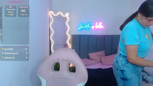 Snapshot of Krysstal_tay chatting on 01.21.25 Krysstal tay online show from 01.21.25