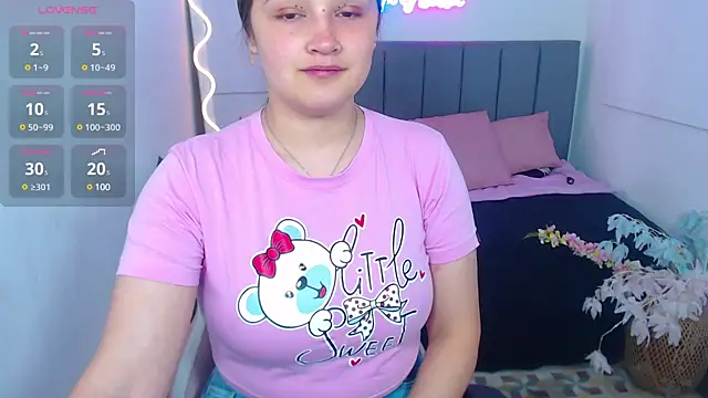 Snapshot of Krysstal_tay chatting on 01.22.25 Krysstal tay online show from 01.22.25