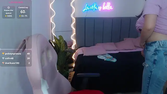 Snapshot of Krysstal_tay chatting on 01.31.25 Krysstal tay online show from 01.31.25