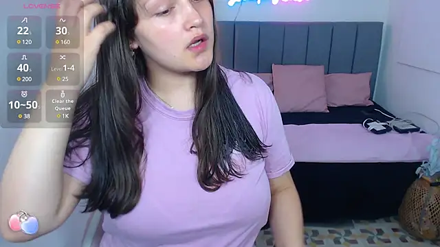 Snapshot of Krysstal_tay chatting on 02.10.25 Krysstal tay online show from 02.10.25