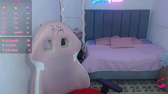 Snapshot of Krysstal_tay chatting on 03.13.25 Krysstal tay online show from 03.13.25