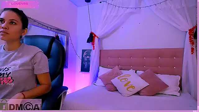 natasha  jackson online show from 02.04.25