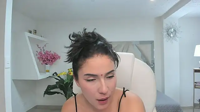 kendaall jenner  online show from 02.01.25