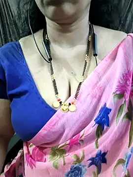 Snapshot of bhuvana555 chatting on 05.05.26 bhuvana555 online show from 05.05.26