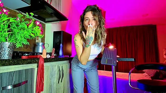 oriana thomson2 online show from 01.27.25