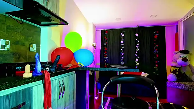 oriana thomson2 online show from 02.04.25