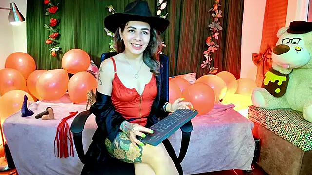 oriana thomson2 online show from 02.14.25