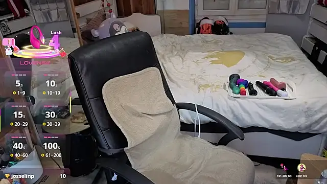 LisandreLaVenale online show from 12.14.25