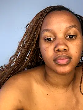 Snapshot of Sego_TeeTee chatting on 10.19.25 Sego TeeTee online show from 10.19.25