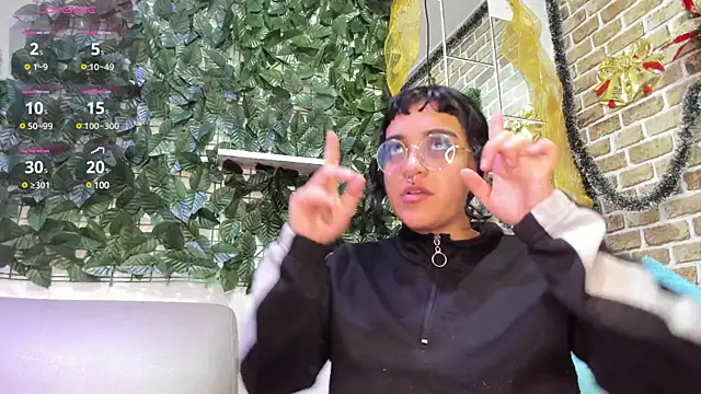 Snapshot of kory_mansson chatting on 01.04.25 kory mansson online show from 01.04.25