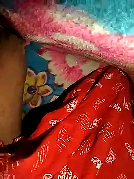 Snapshot of Satheroy chatting on 02.21.25 Satheroy online show from 02.21.25