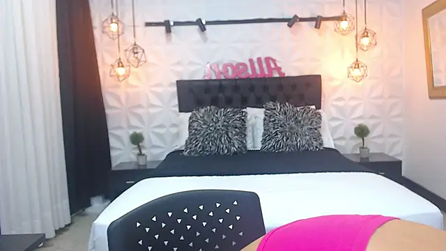 Alison Wiley online show from 01.11.25