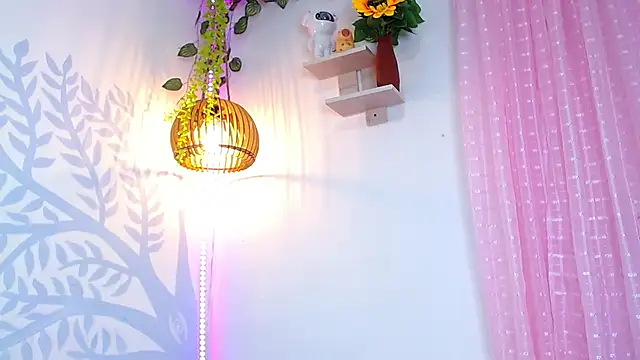 Alison Wiley online show from 04.09.26