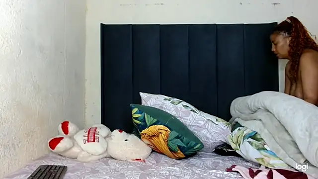 quenliyasa online show from 04.11.26