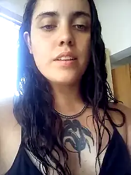 Snapshot of lucylovles chatting on 03.20.25 lucylovles online show from 03.20.25