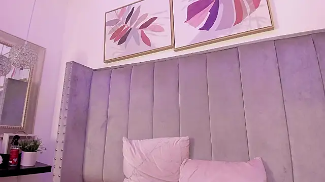 Snapshot of Haru_Bonny chatting on 12.02.24 Haru Bonny online show from 12.02.24