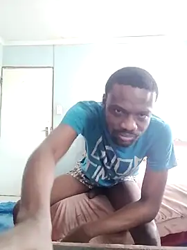 Snapshot of Izifebe chatting on 05.11.26 Izifebe online show from 05.11.26