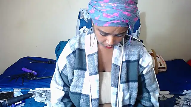 2Sweetysmile online show from 10.28.25