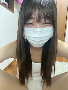 Snapshot of pantumieteruyo chatting on 10.27.25 pantumieteruyo online show from 10.27.25