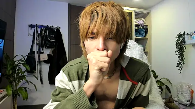 Snapshot of santy-kitty chatting on 03.13.25 santy-kitty online show from 03.13.25