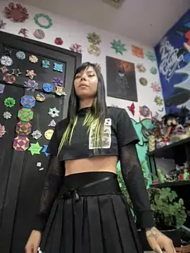 EemaHaruki online show from 12.23.24