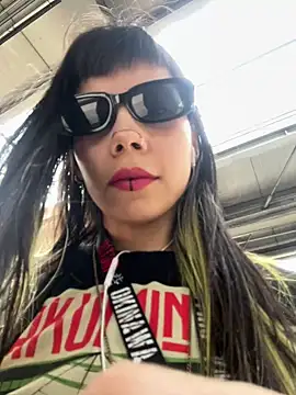 EemaHaruki online show from 02.18.25