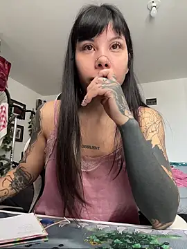 EemaHaruki online show from 10.24.25