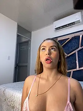 Snapshot of Mary_ivett chatting on 03.18.25 Mary ivett online show from 03.18.25