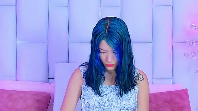 AlliciaKim online show from 03.14.25