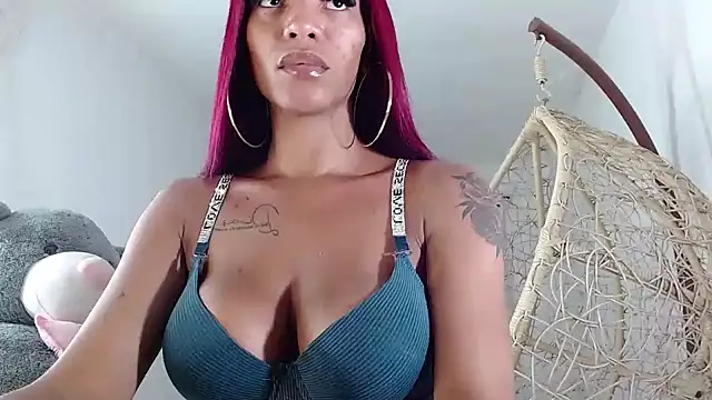ebonyhotcats90 online show from 09.15.25