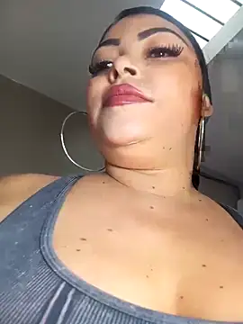 EmaBakker online show from 10.29.25