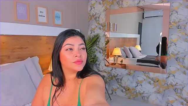 EmaBakker online show from 11.29.25