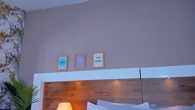 EmaBakker online show from 03.18.26