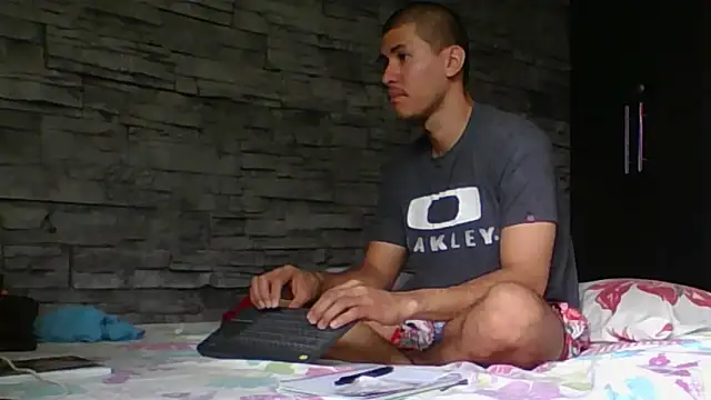 Snapshot of Sexylatin64 chatting on 02.22.26 Sexylatin64 online show from 02.22.26