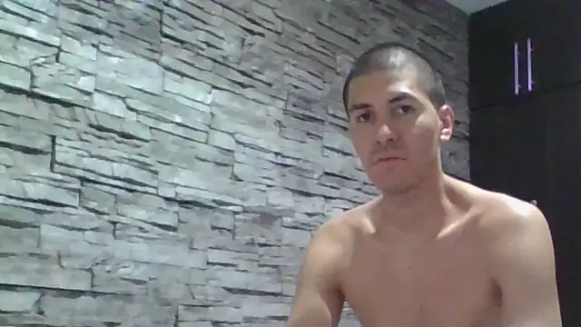 Snapshot of Sexylatin64 chatting on 06.11.26 Sexylatin64 online show from 06.11.26