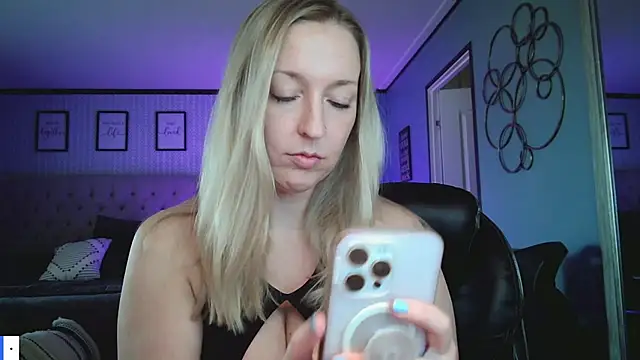 lucyallen4201 online show from 03.13.25