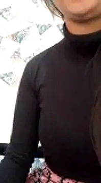 Snapshot of Mahi_Baby25 chatting on 12.15.24 Mahi Baby25 online show from 12.15.24