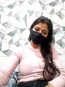 Snapshot of Mahi_Baby25 chatting on 02.24.25 Mahi Baby25 online show from 02.24.25