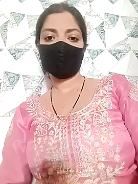 Snapshot of Mahi_Baby25 chatting on 09.17.25 Mahi Baby25 online show from 09.17.25