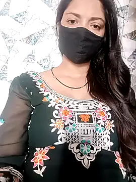 Snapshot of Mahi_Baby25 chatting on 09.20.25 Mahi Baby25 online show from 09.20.25